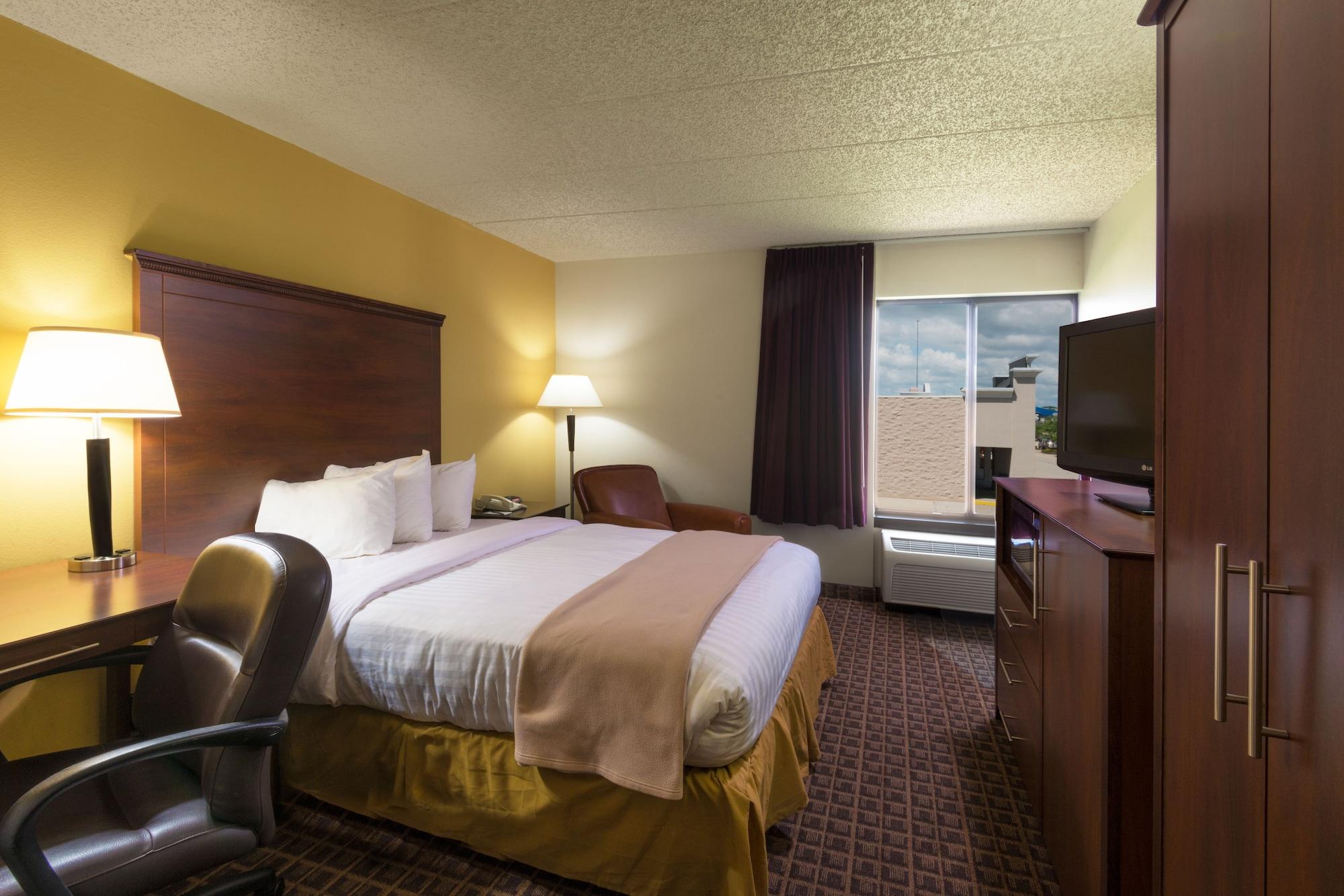 Americinn By Wyndham Madison West Екстериор снимка