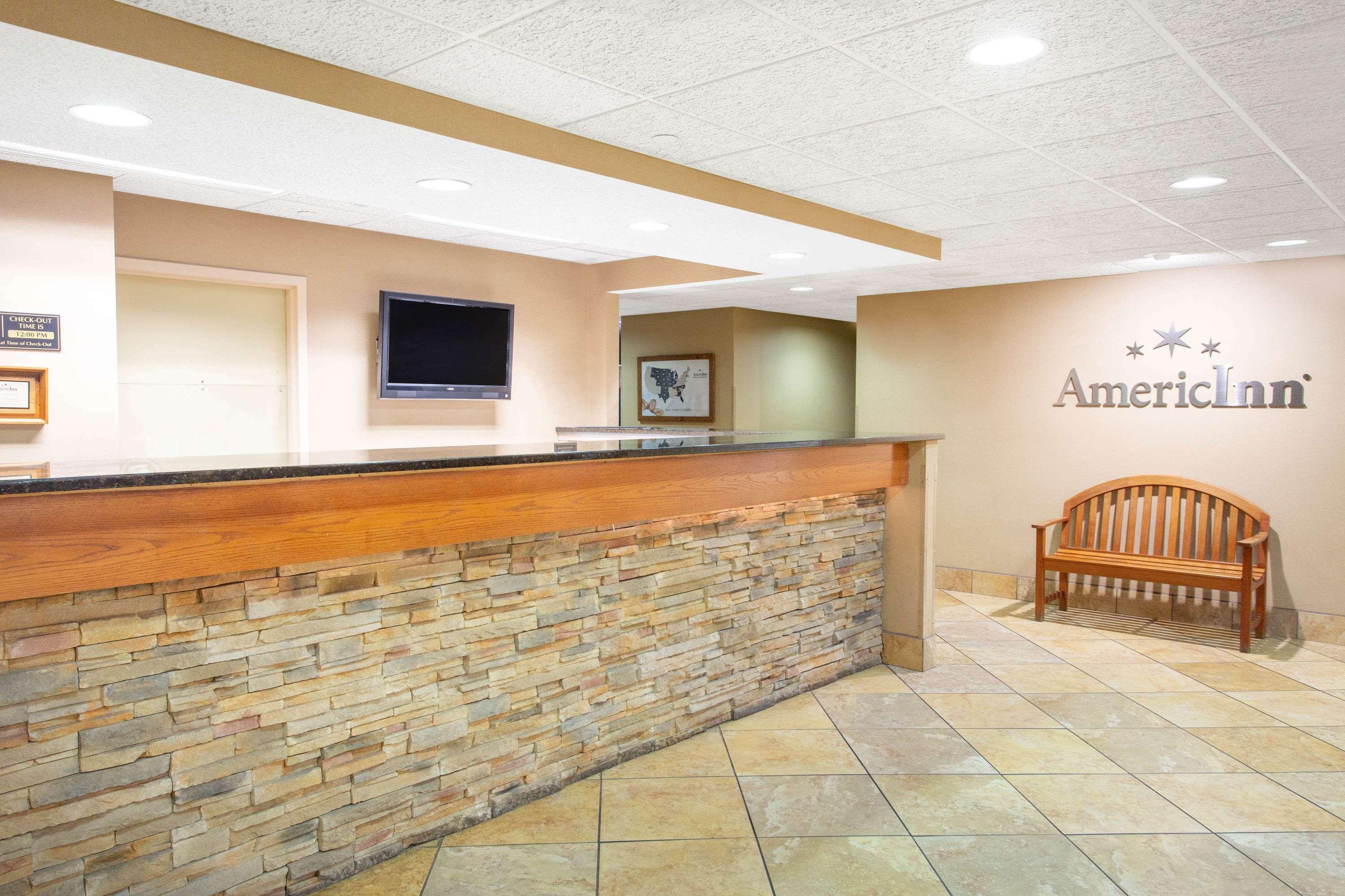 Americinn By Wyndham Madison West Екстериор снимка