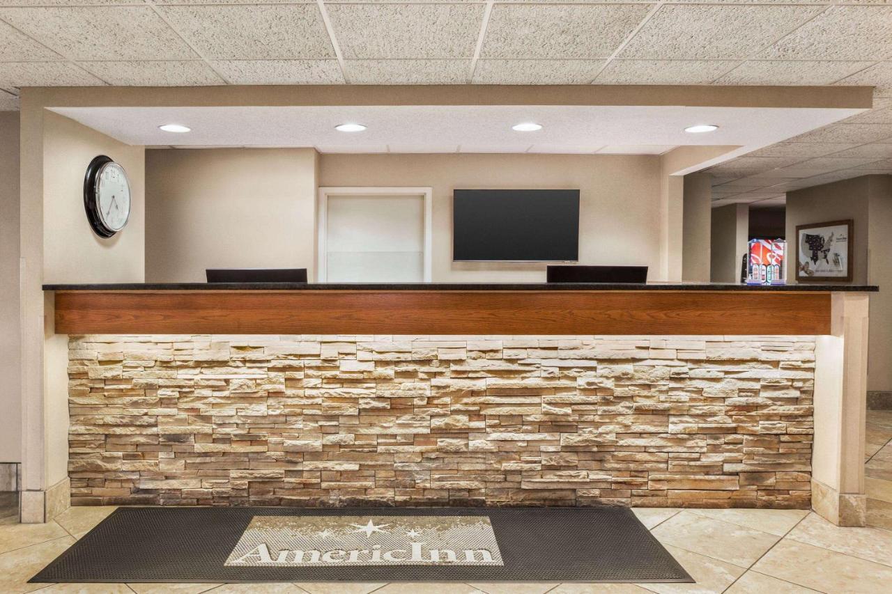 Americinn By Wyndham Madison West Екстериор снимка